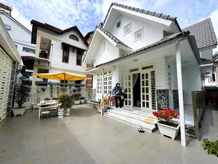 Bán nhà đường Cô Giang