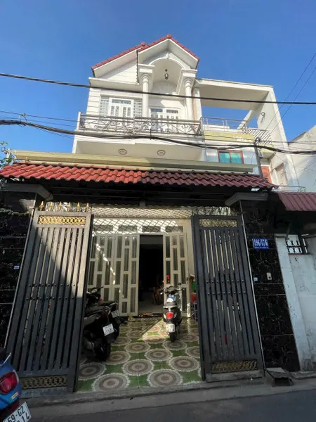 Hơn 5đ Sở Hữu Ngay Nhà 4 tầng, hẻm xe hơi Thới An 15, Quận 12, Giá quá tốt