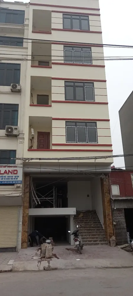 Cho thuê nhà riêng phân lô 50m² ô tô đỗ cửa tại Hoàng Quốc Việt, Cầu Giấy, phù hợp làm VP công ty, giá thuê 32tr/tháng