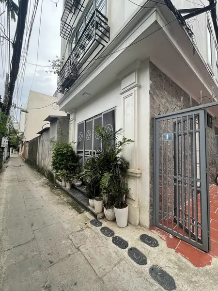Bán Nhà Ngõ 521 An Dương Vương - Ô Tô Đỗ Cửa - 3 Mặt Thoáng -42m2x5 tầng