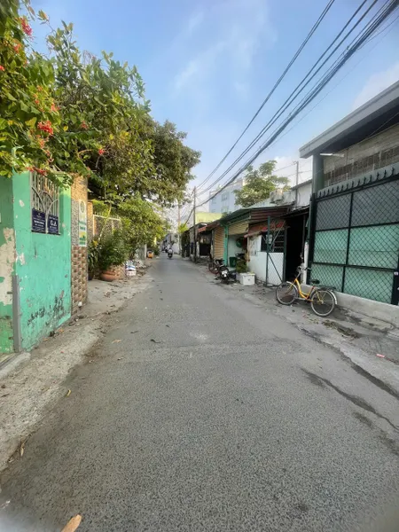 Bán nhà 2mt trước sau Đường Linh Đông