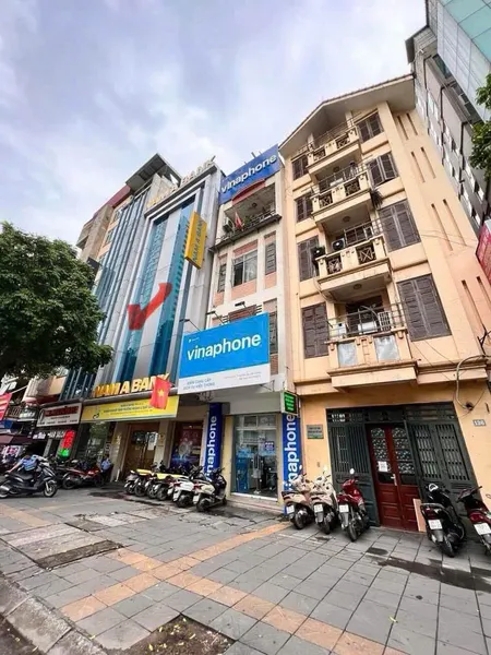CHO THUÊ TÒA NHÀ VĂN PHÒNG 4 TẦNG số 240 PHỐ TRUNG KÍNH, CẦU GIẤY, HÀ NỘI