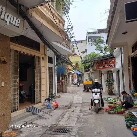 Cho thuê nhà riêng Phố Nhân Hoà, KD online kết hợp ở gia đình, 3 tầng x 40m2, 3 ngủ, 12 triệu