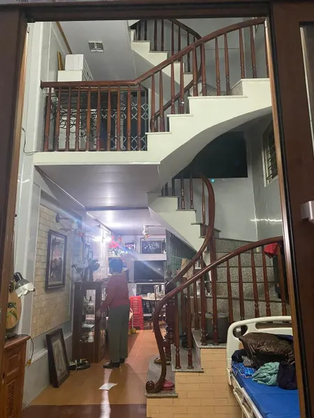 GIÁ TỐT- VỊ TRÍ ĐẸP - CHÍNH CHỦ Cần Bán Nhanh Căn Nhà ngõ Thống Nhất, Phố Đại La