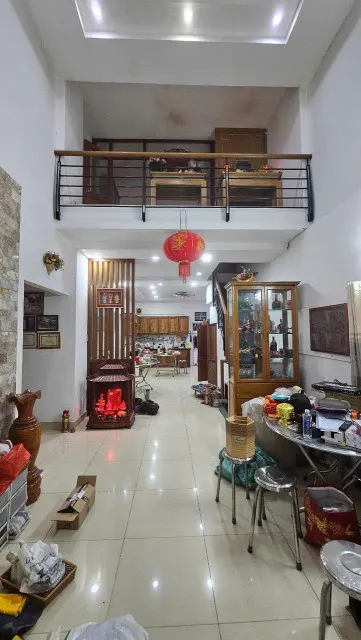 2  MĂTH HXT  ĐHT 42 - 200m2 (9,5x21) 2 sổ A4 - C4 - CHDV, VP Công Ty hoặc 2 căn 6 tầng - 60 tr/m2 rẻ nhất khu vực