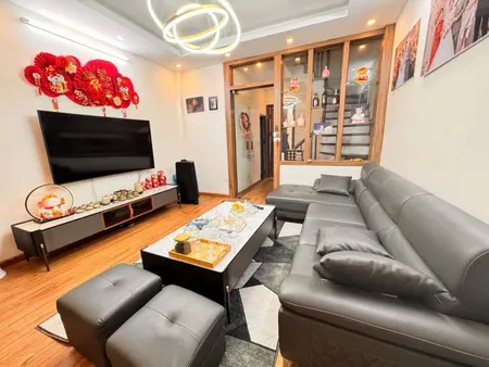 BÁN NHÀ TẶNG NỘI THẤT NHẬP NGOẠI, HÀNG XÓM ROYAL CHỈ 8.5 TỶ.