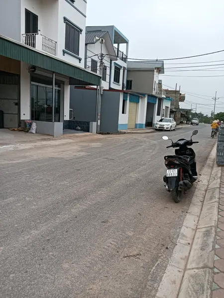 Cần bán đất mặt đường liên xã kinh doanh sầm uất