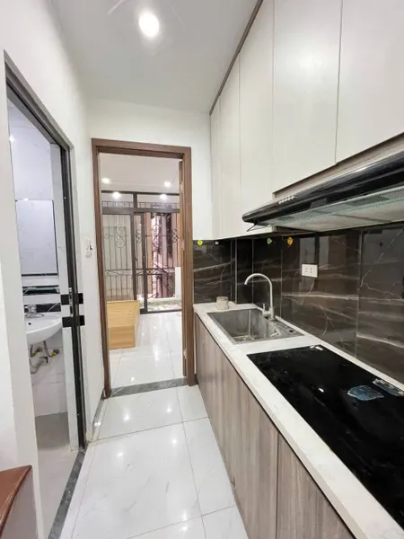 Bán căn hộ CCMN Đê La Thành, 50m2, 2 ngủ, hơn tỷ