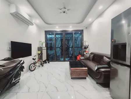 "BÁN NHÀ 6 TẦNG FULL NỘI THẤT – CẠNH GA TÀU ĐIỆN, SÁT PHỐ HỒ TÙNG MẬU – BẤT ĐỘNG SẢN NHÀ RIÊNG – NHÀ ĐẤT BẮC TỪ LIÊM, GIÁ TỐT NHẤT!"