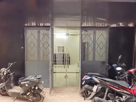 Cho thuê MBKD sạch, KD online kết hợp ở GĐ ngõ ô tô 475 Phố Nguyễn Trãi, 50m, 8 Triệu