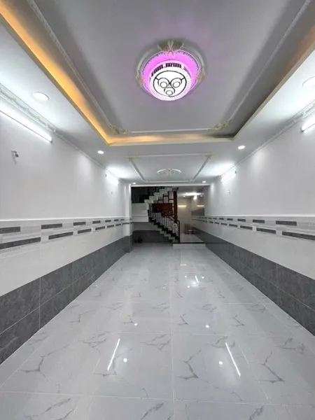 Bán nhà mặt phố quận 6 - Ngay chợ Hồ Trọng Quý - Nhà mới xây sổ vuông A4 - 12.9 T