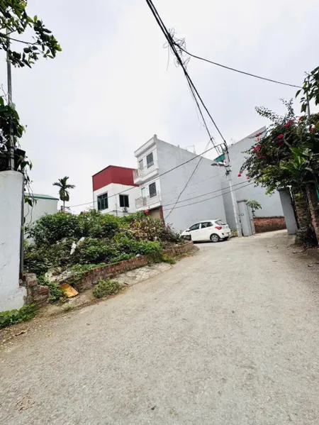 Bán đất thôn 3 Đông Dư(Bát Tràng),Gia Lâm đường nhựa oto thông 34m2 mtien 3.68m,thiện trí.