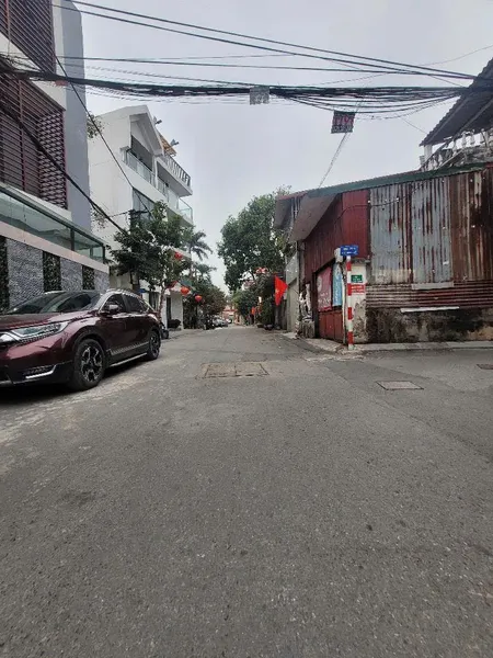 Bán đất tặng nhà 2 tầng - phố Thanh Am - Long Biên - Thông số đẹp -  2 Mặt tiền