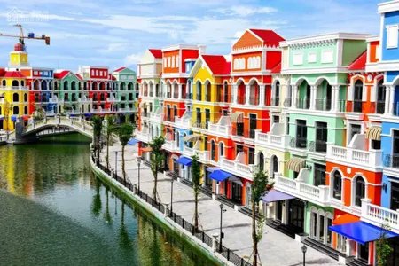 Bán shophouse Grand World Phú Quốc 210m2, kế bên Bảo Tàng Gấu - sông Venice, chỉ giá nhỉnh 10 tỷ 0939 439 474