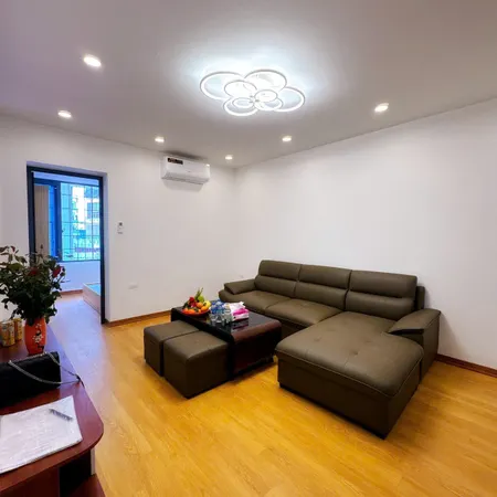 Tập thể mặt phố Trường Chinh, Đống Đa, nhà đẹp, 3 ngủ, 2vs tặng full nội thất, sổ đỏ to