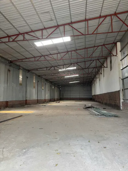 cho thuê kho xưởng tại Yên Thường, Gia Lâm , Hà Nội. Diện tích 1000m, khung thép hộp cao 8m mái chống nóng đường xe container đỗ cửa giá 60k/m
