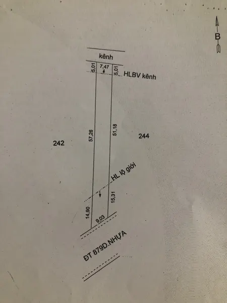 Cho thuê đất đối diện cây xăng