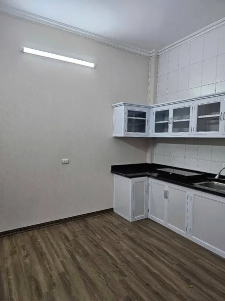 Cho thuê nhà Phố Bạch Đằng 3.5 tầng, 2 ngủ, ở nhóm 4 người, hộ gia đình, KD online 8.5 Triệu
