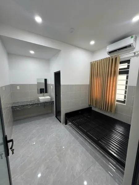 MÌNH CHO THUÊ PHÒNG FULL NỘI THẤT GIÁ 2,6 TRIỆU - ĐÔNG HƯNG THUẬN - QUẬN 12