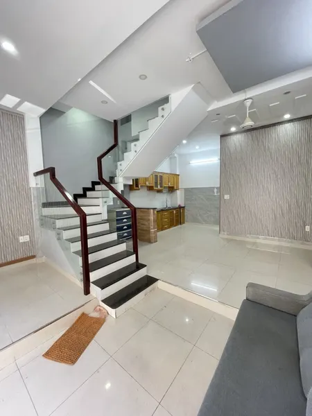 Nhà tuyệt đẹp giá rẻ hẻm Bờ Bao Tân Thắng 40m2 , 3 Tầng BTCT, chỉ hơn 4 tỷ.