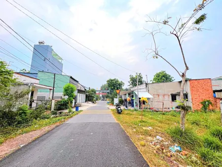 Bán đất ngộp góc 2 mặt tiền đường nhựa tp.Long Xuyên gần chợ Trà Ôn