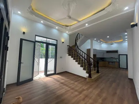 Bán nhà Bùi Xương Trạch ngõ ô tô tránh,  đỗ cửa DT: 65 m, 4 tầng, mt 7,7m chào giá 12,8 tỷ