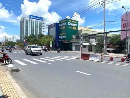 372M2 ĐẤT FULL THỔ CƯ PHƯỜNG PHÚ KHƯƠNG SÁT ĐẠI LỘ ĐỒNG KHỞI