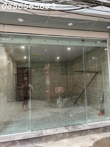 Cho thuê cửa hàng tầng 1 , ngõ ô tô vào đc, nhà vs đầy đủ, điều hoà âm trần, 25m2 khép kín