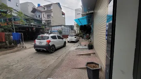 Nhà Phố Việt Hưng - Long Biên - Kinh doanh - Lô Góc. 40m2.  5 tầng.  Giá: chỉ hơn 12 tỷ.
