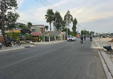 Cần bán lô đất mặt tiền bờ sông Sài Gòn ngay khu chợ Thủ Dầu Một