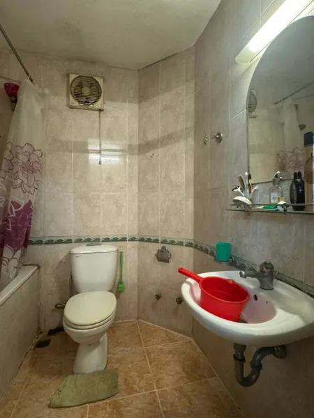 Chính chủ bán gấp chung cư Tòa 17T11 , Trung Hòa Nhân Chính, Cầu Giấy. DT  105 m2 – 3PN . Giá 6,3 tỷ.