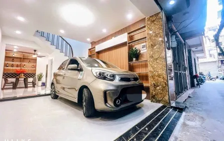 Bán nhà phố Nguyễn Phúc Lai, Hoàng Cầu, Đống Đa, nhà đẹp, gara ô tô, cực gần phố