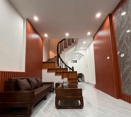 💥 Giáp Bát 💥 40m² _ 4 tầng _ 4 phòng _ cách ô tô 10m _ 8,98 tỷ