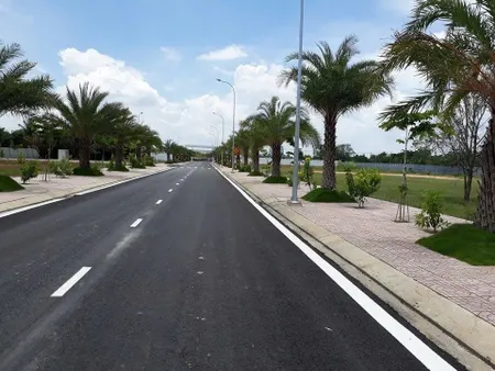 Cần bán đất nền mặt tiền đường Nguyễn Duy Trinh, Quận 9 - Full thổ cư, giá 30 triệu/m2