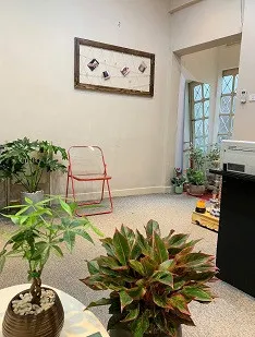 Cho thuê tầng 2 nhà mặt Phố Bùi Thị Xuân, Hai Bà Trưng, Hà Nội.