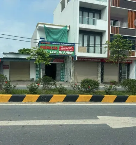 Mặt phố Lý Bôn, Nhà mặt phố, mặt tiền rộng. Hiện đnag cho thuê có dòng tiền ngay