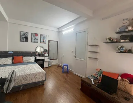 Bán nhà 4 tầng lô góc ,dân xây đường Quang Trung yên nghĩa