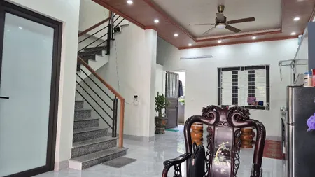 Bán gấp nhà 2 tầng