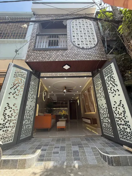 Bán gấp giá mềm nhất quận 6 : 5.5 tỷ - MINH PHỤNG - P.2 - DT: 35M - 3.5M X 10M - 1 TRỆT -1 LỬNG- 1 LẦU - 4PN -2WC - LH: 077 888 5818 - 077 478 5818 CHUYÊN BĐS SÀI GÒN