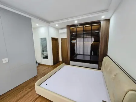 Nhà xây mới 6 tầng thang máy ,Full nội thất Hoàng Như Tiếp 50m2, 6 tầng,mặt tiền  5m, 11.5 tỷ Long Biên.