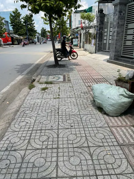 Bán nhà mặt tiền Lê Thị Hà, DT 156m2 thổ cư, giá 11.5 tỷ