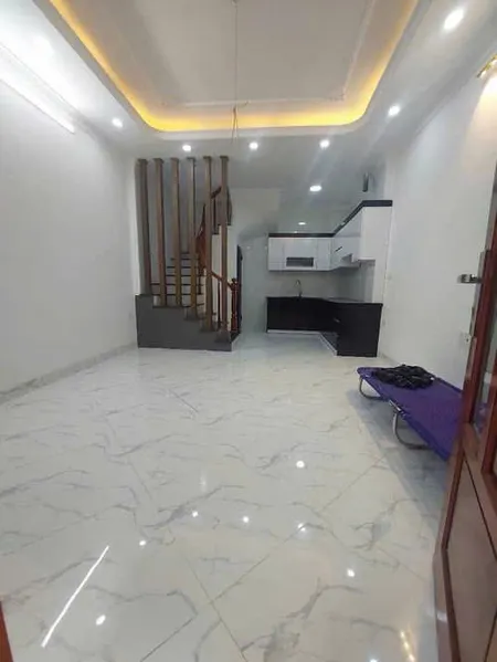 Nhà đẹp Nguyễn Văn Linh hơn 4 tỷ, 30m2, MT 4m, 5 tầng, gần ô tô