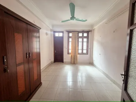 BÁN NHÀ 5 TẦNG DÂN XÂY PHỐ  ĐẶNG TIẾN ĐÔNG , NGÕ THÔNG ,GẦN PHỐ,2 MẶT THOÁNG.