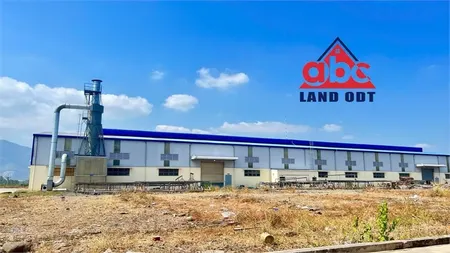 XT066 10.000m2 xưởng xây dựng cho thuê, kết cấu kiên cố trang bị PC tự động. giao liền