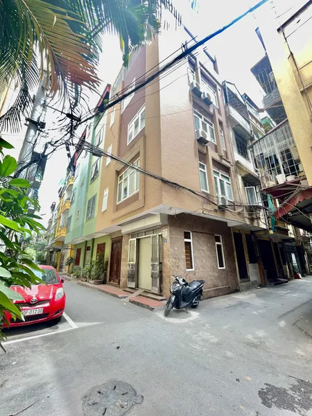 Nhà Lô góc Ôtô tránh-Hồ Tùng Mậu (Mai Dịch,Trần Vỹ) 31/45m,5 tầng, MT 6m 13 Tỷ