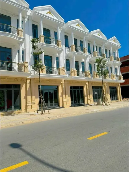 NHÀ ĐẸP - MẶT TIỀN - Chính Chủ Cần Bán Căn Nhà Đường Nguyễn Trọng Dân, P1, TP Gò Công, Tiền Giang