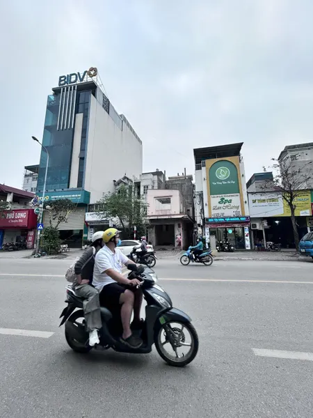 Bán nhà mặt phố Thành Trung,Trâu Quỳ,Gia Lâm,85m2 mtien 5m đường 30m kinh doanh ngay