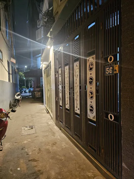 NHÀ DÂN XÂY - 15M RA PHỐ - NGÕ THÔNG - Ô TÔ ĐỖ CỬA Hồng Tiến-Long Biên 36m2, 4 tầng, MT 3.5M, 8.8 tỷ .