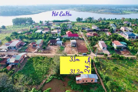 Mặt tiền đường nhựa Ea Hu- Cư Kuin- Đắk Lắk gần 800m2 sẵn 230m2 thổ cư kdc đông sát chợ đủ tiện ích chỉ nhỉnh 1 tỷ