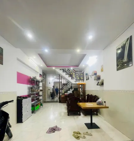 SÁT LÊ VĂN QUỚI, 60M2, 2 TẦNG, HẺM XE HƠI THÔNG, SỔ HOÀN CÔNG GIÁ NHỈNH 5 TỶ